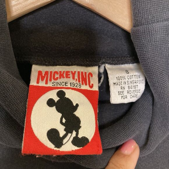 Vintage Mickey Inc Tigger Long Sleeve Turtleneck Embroidered USA Small Black - Picture 9 of 9